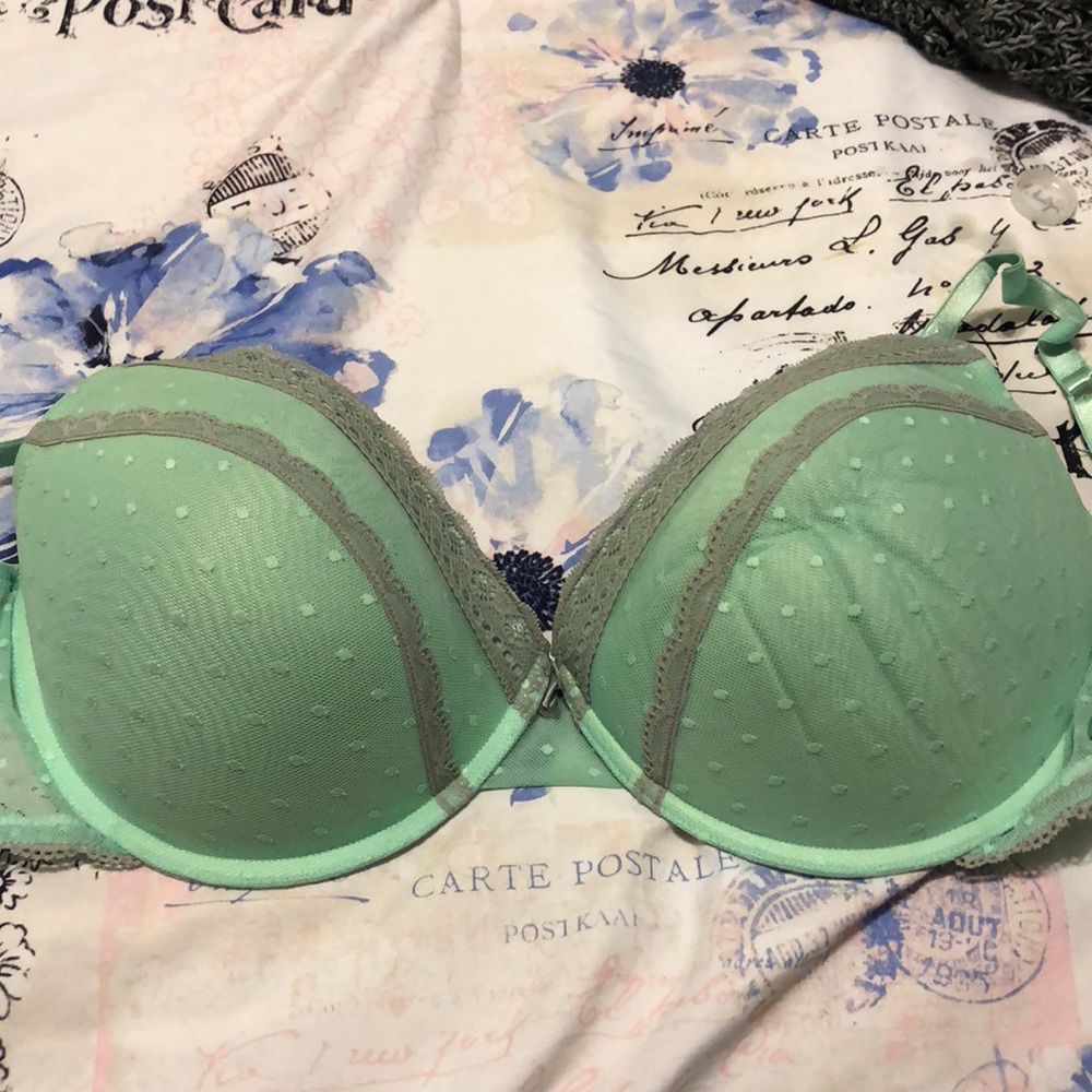 pretty turquoise padded by Candies